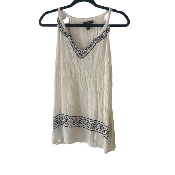 Gap Women's Size XS White‎ Blue Boho Flowy Embroidered Top - Picture 1 of 8